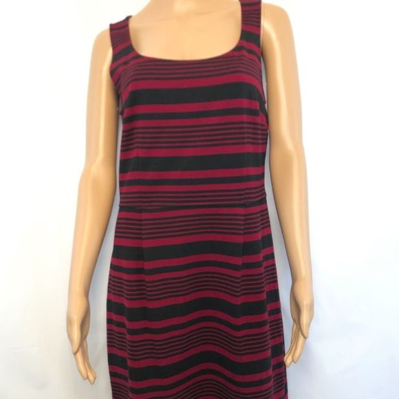 LOFT Dresses & Skirts - LOFT STRIPED DRESS SIZE 10